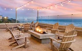 Elizabeth Oceanfront Suites, Ascend Hotel Collection